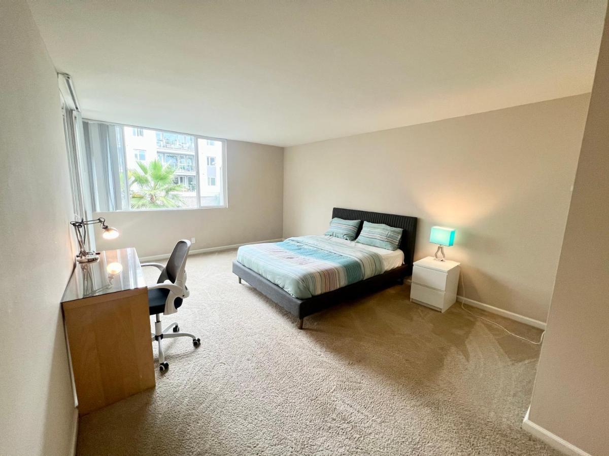 Luxury Marina Unit 2 Bedrooms 2 Bathrooms * Los Angeles