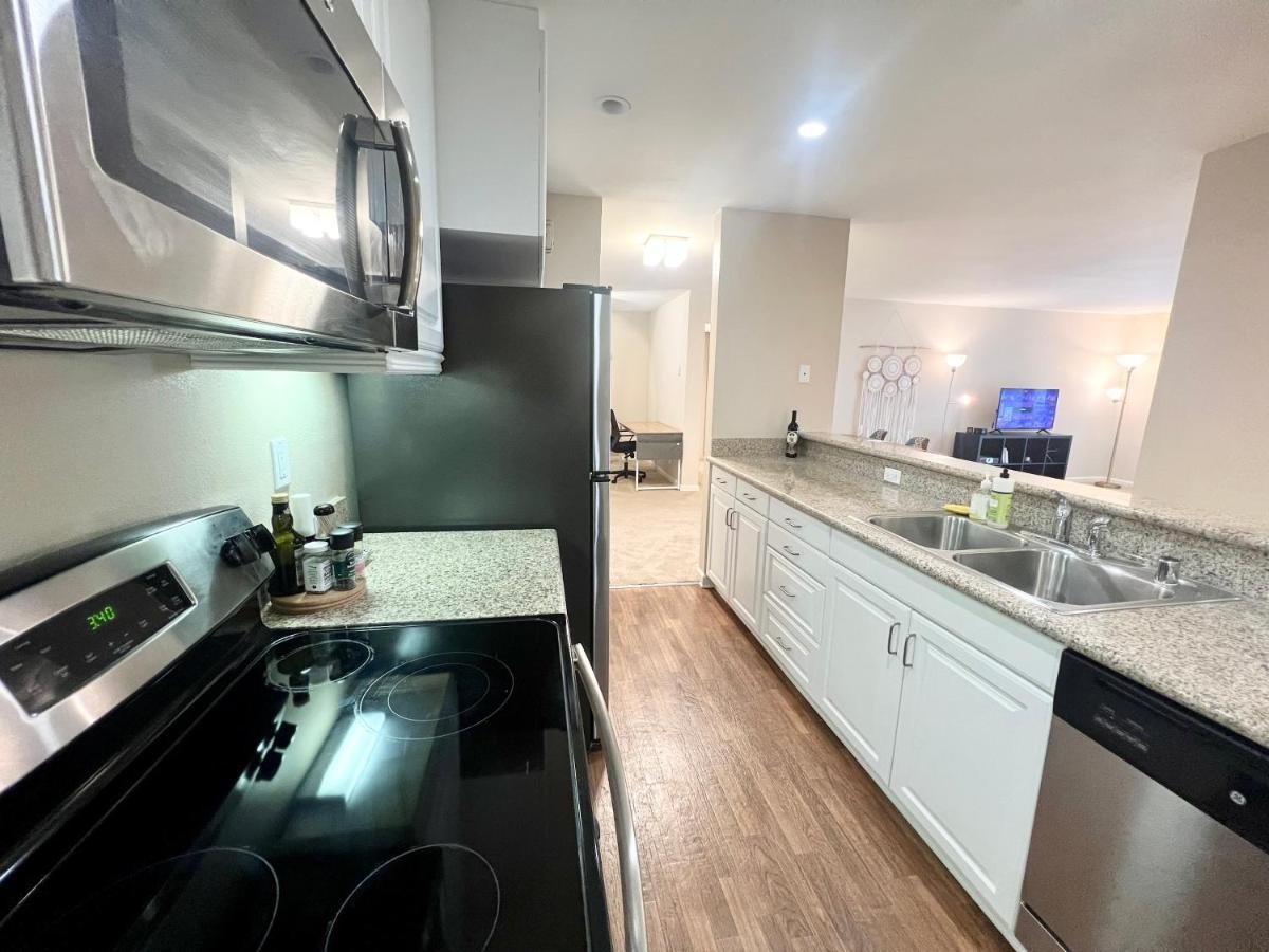Aparthotel Luxury Marina Unit 2 Bedrooms 2 Bathrooms Los Angeles